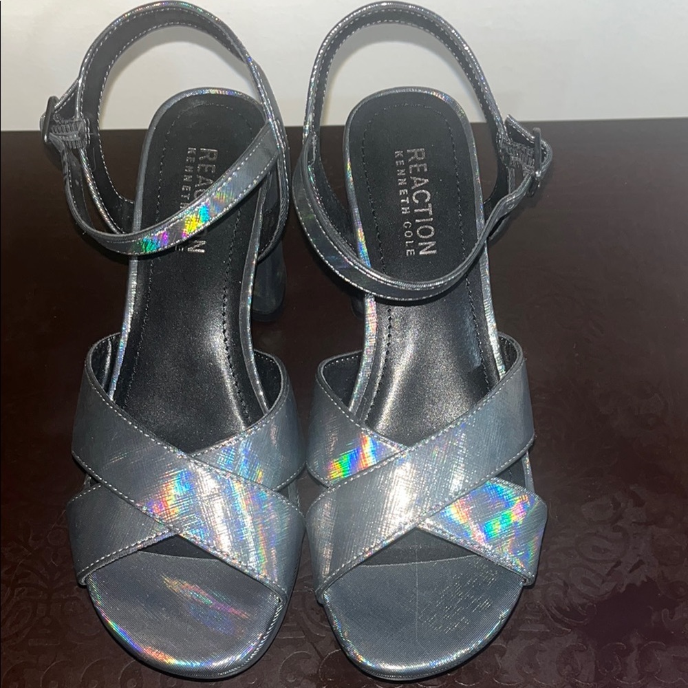 Kenneth Cole Reaction Silver Heels with Elegant Design